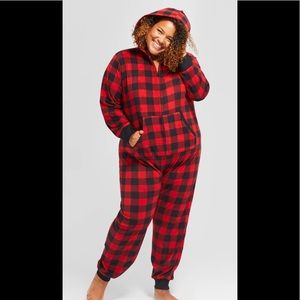 Wondershop buffalo plaid onesie pajamas 3x
